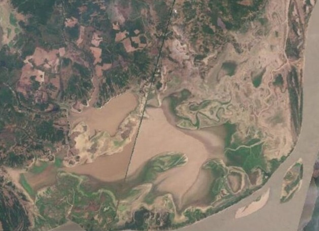 Imagem de satélite do Lago Grande de Monte Alegre na seca de 30/10/2023
